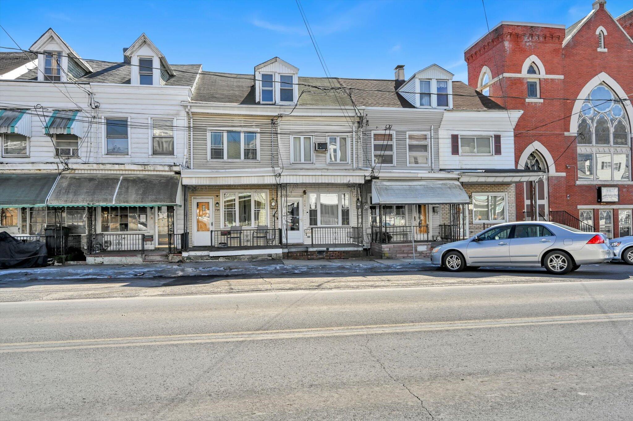 712 E Centre Street, Mahanoy City, Pennsylvania image 2
