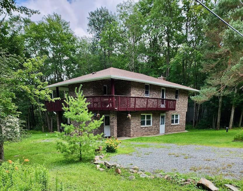 98 Black Bear Pass, White Haven, Pennsylvania image 1