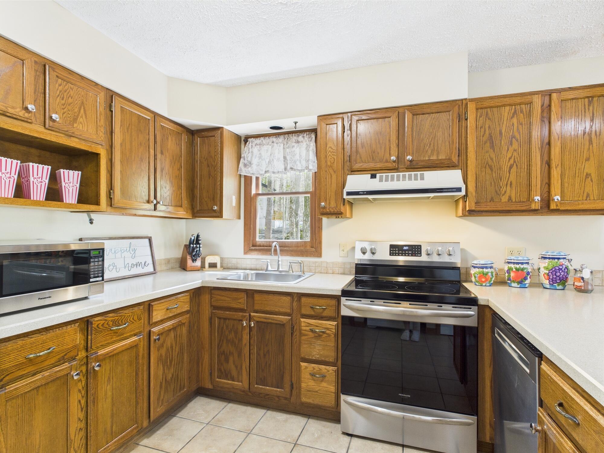 1123 Ranger Trail, Pocono Lake, Pennsylvania image 10