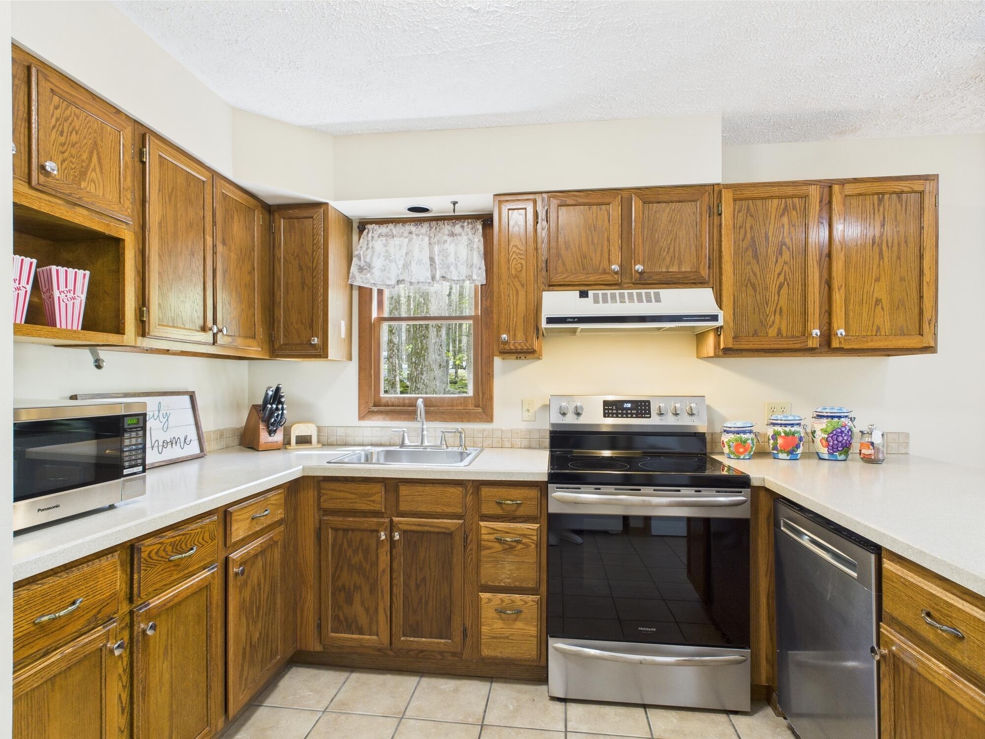 1123 Ranger Trail, Pocono Lake, Pennsylvania image 11