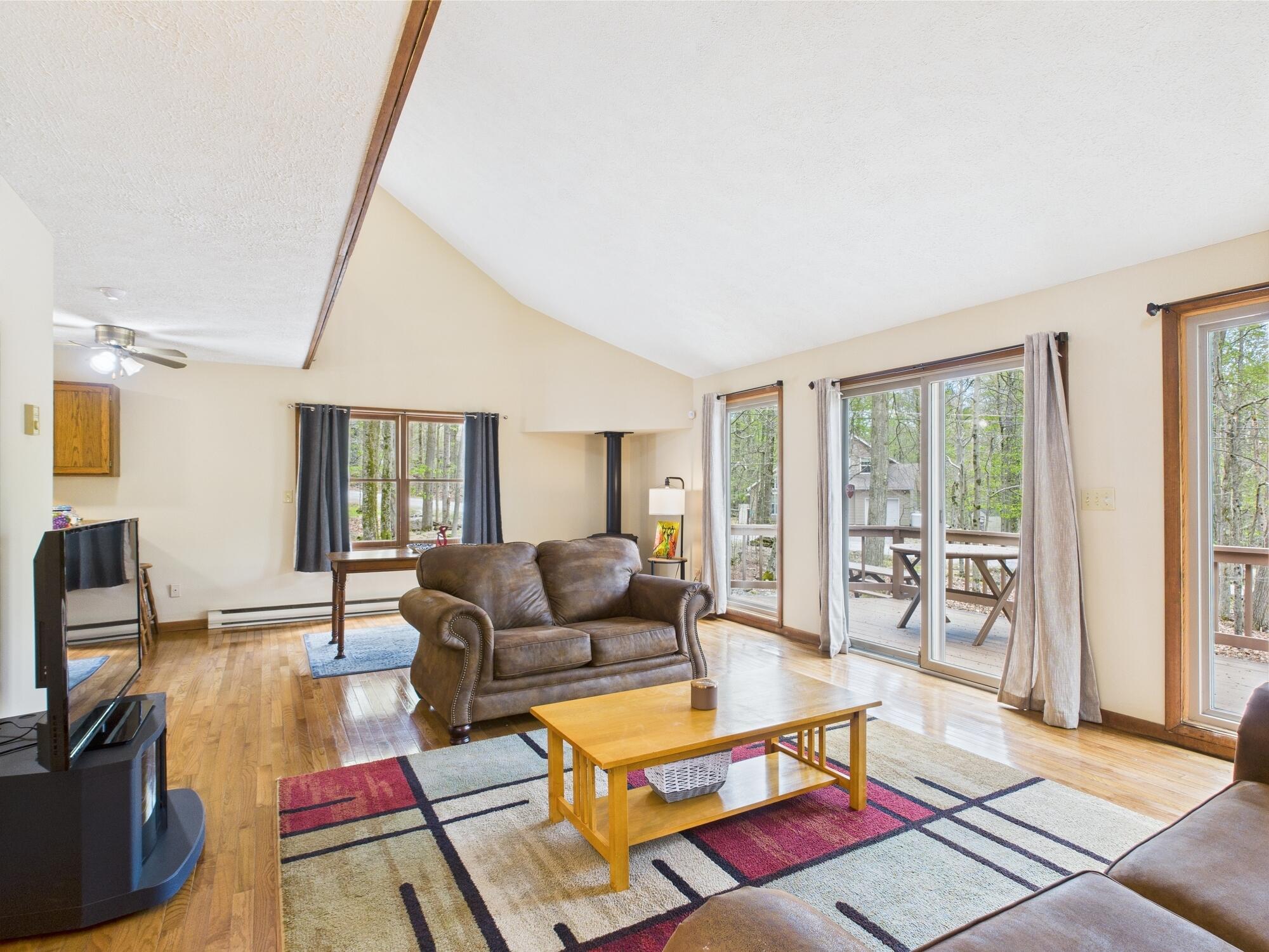 1123 Ranger Trail, Pocono Lake, Pennsylvania image 20