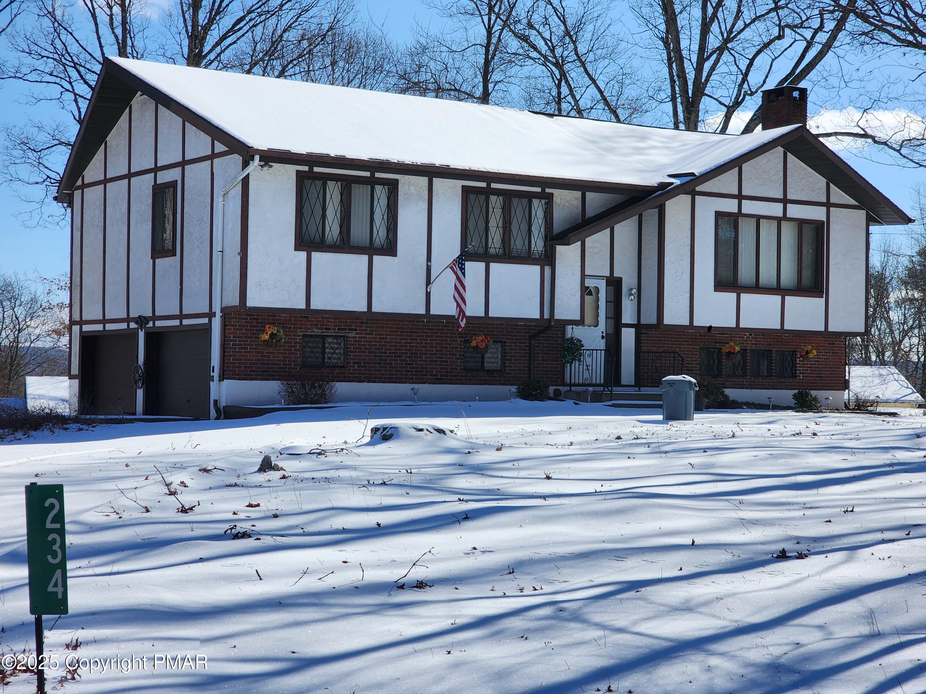 234 Saturn Drive, Bushkill, Pennsylvania image 1