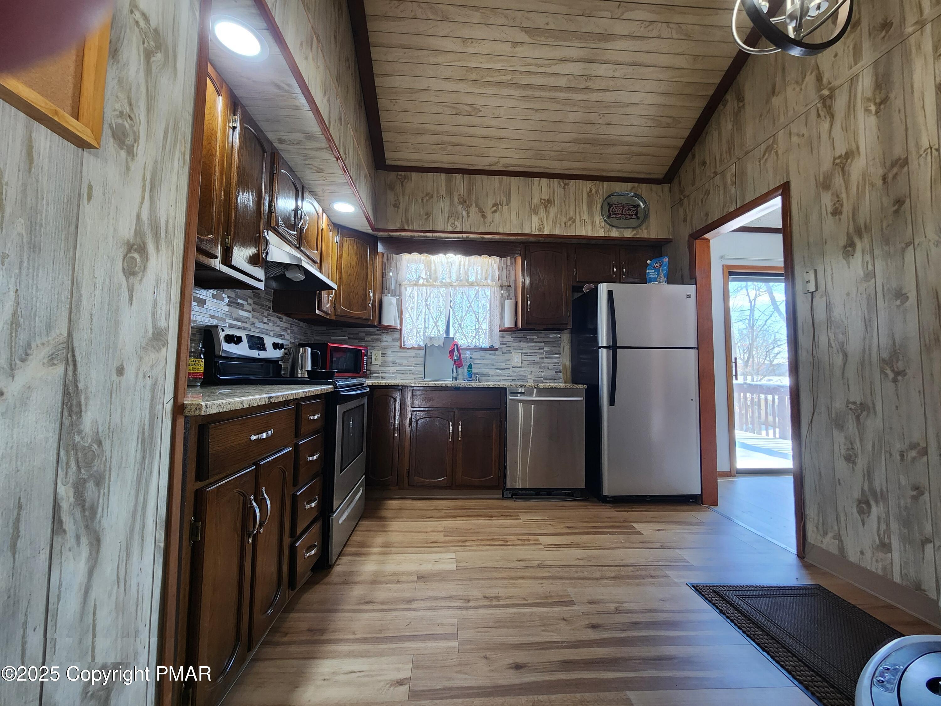 234 Saturn Drive, Bushkill, Pennsylvania image 18