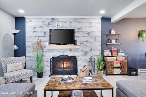 8138 Pecan Terrace Tobyhanna PA 18466