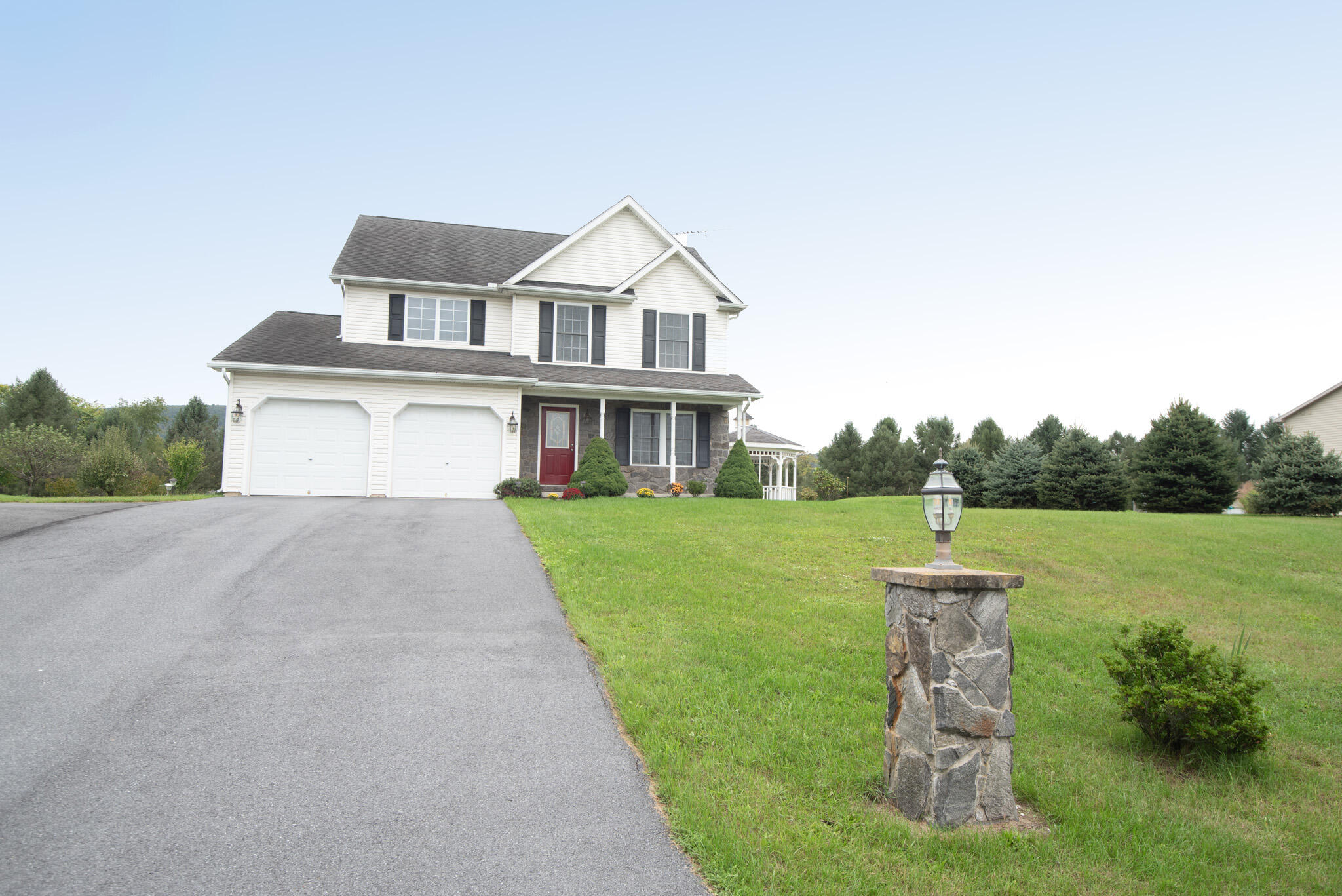 501 Steven Drive, Lenhartsville, Pennsylvania image 4