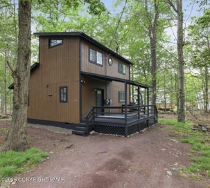 2946 Vera Court Tobyhanna PA 18466