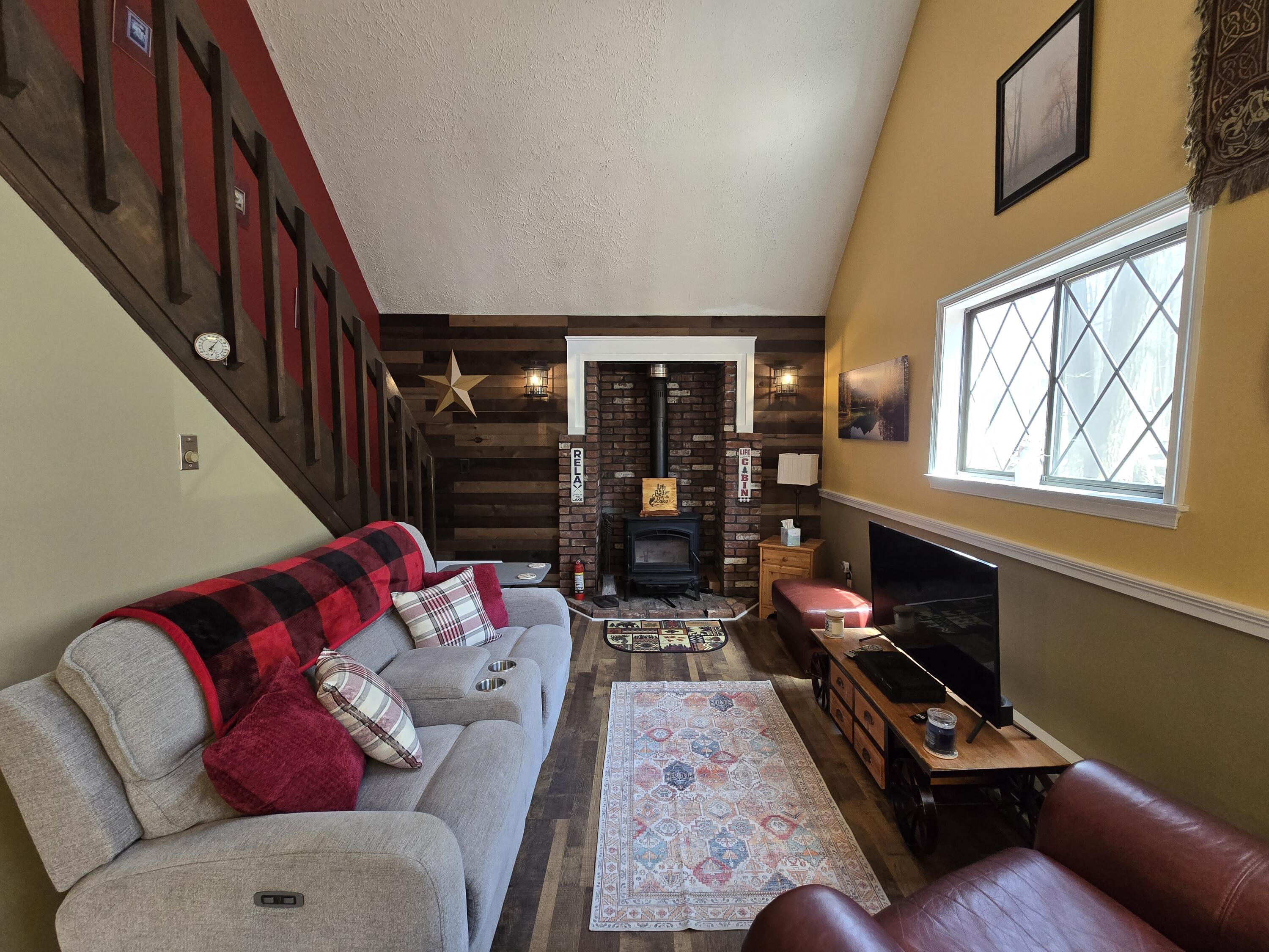 176 Fawn Road, Pocono Lake, Pennsylvania image 7