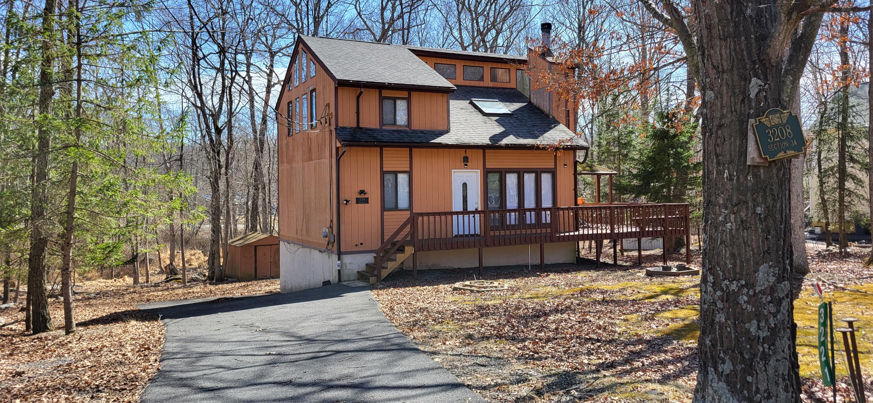 3221 Windermere Drive, Bushkill, Pennsylvania image 1