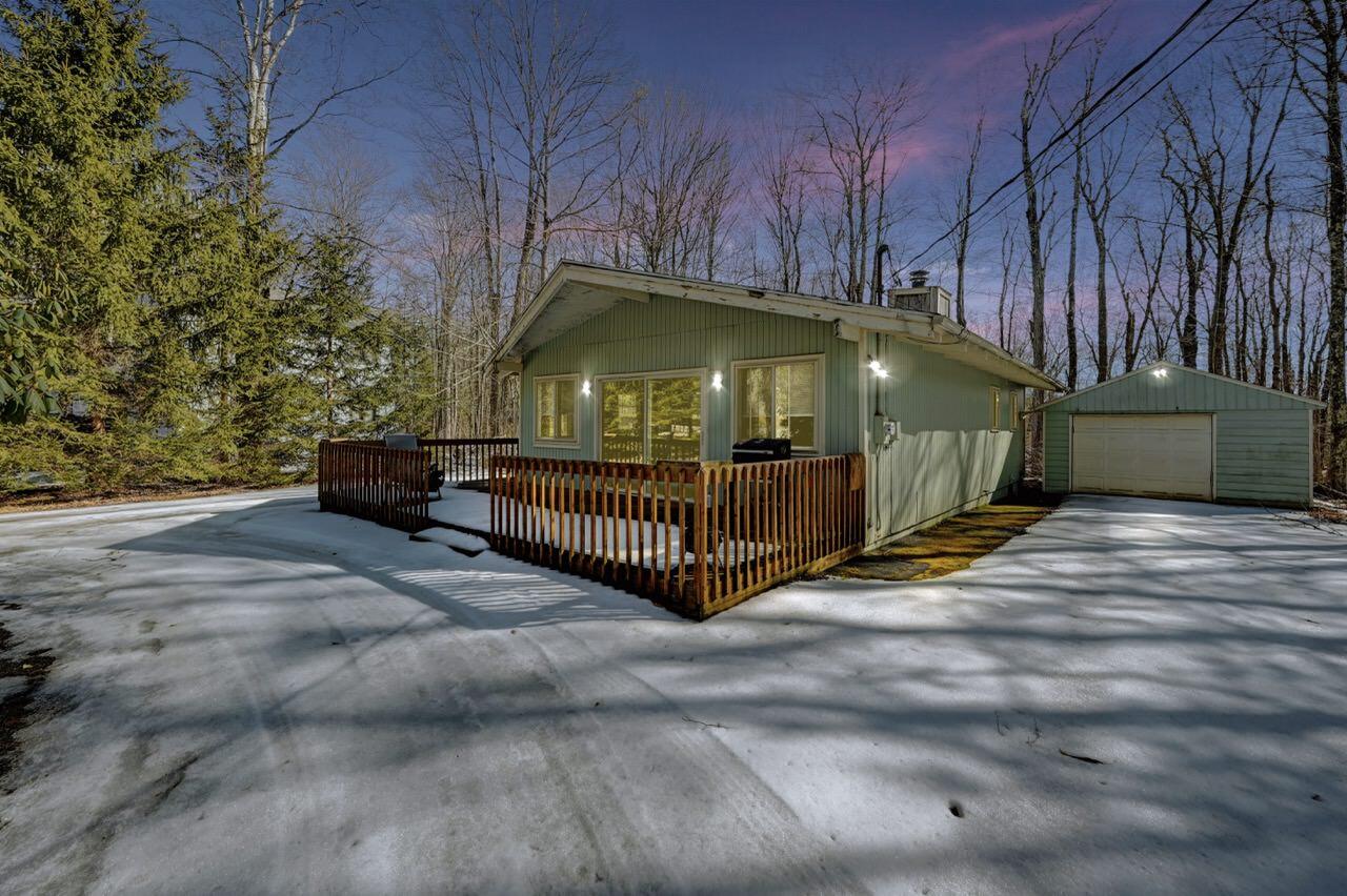 1516 Beech Spring Drive, Pocono Pines, Pennsylvania image 1