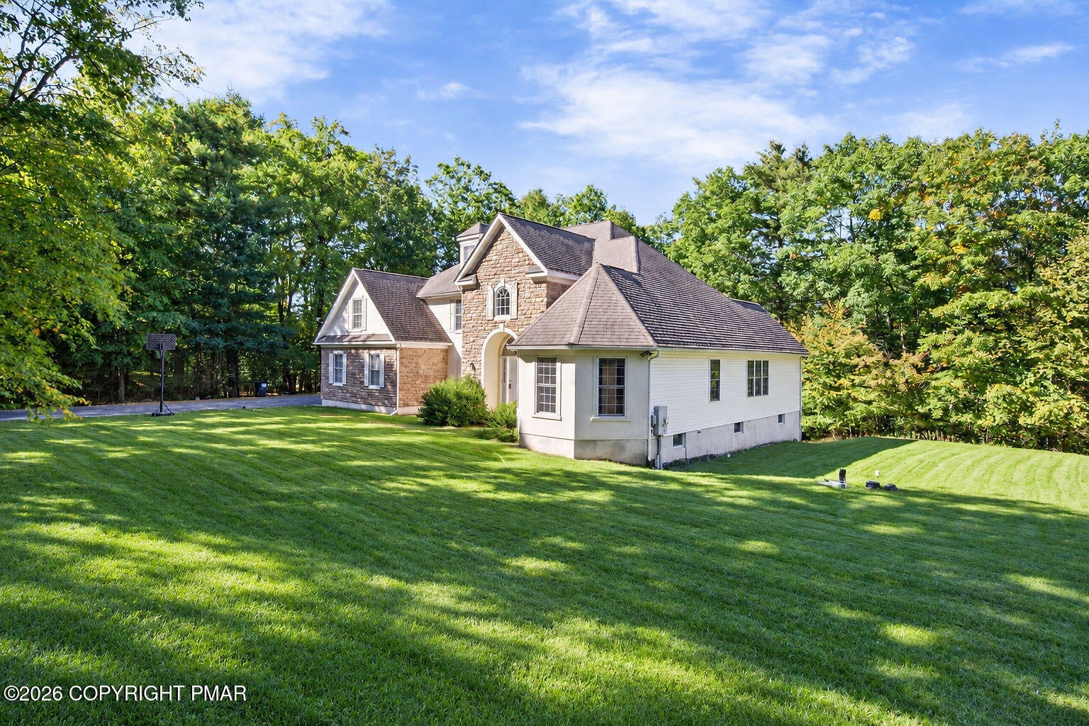 371 Joanne Court