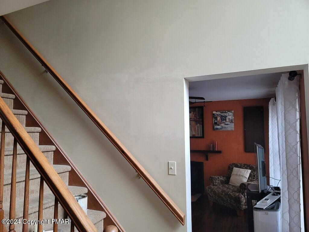 439 Cedar Drive, Long Pond, Pennsylvania image 7