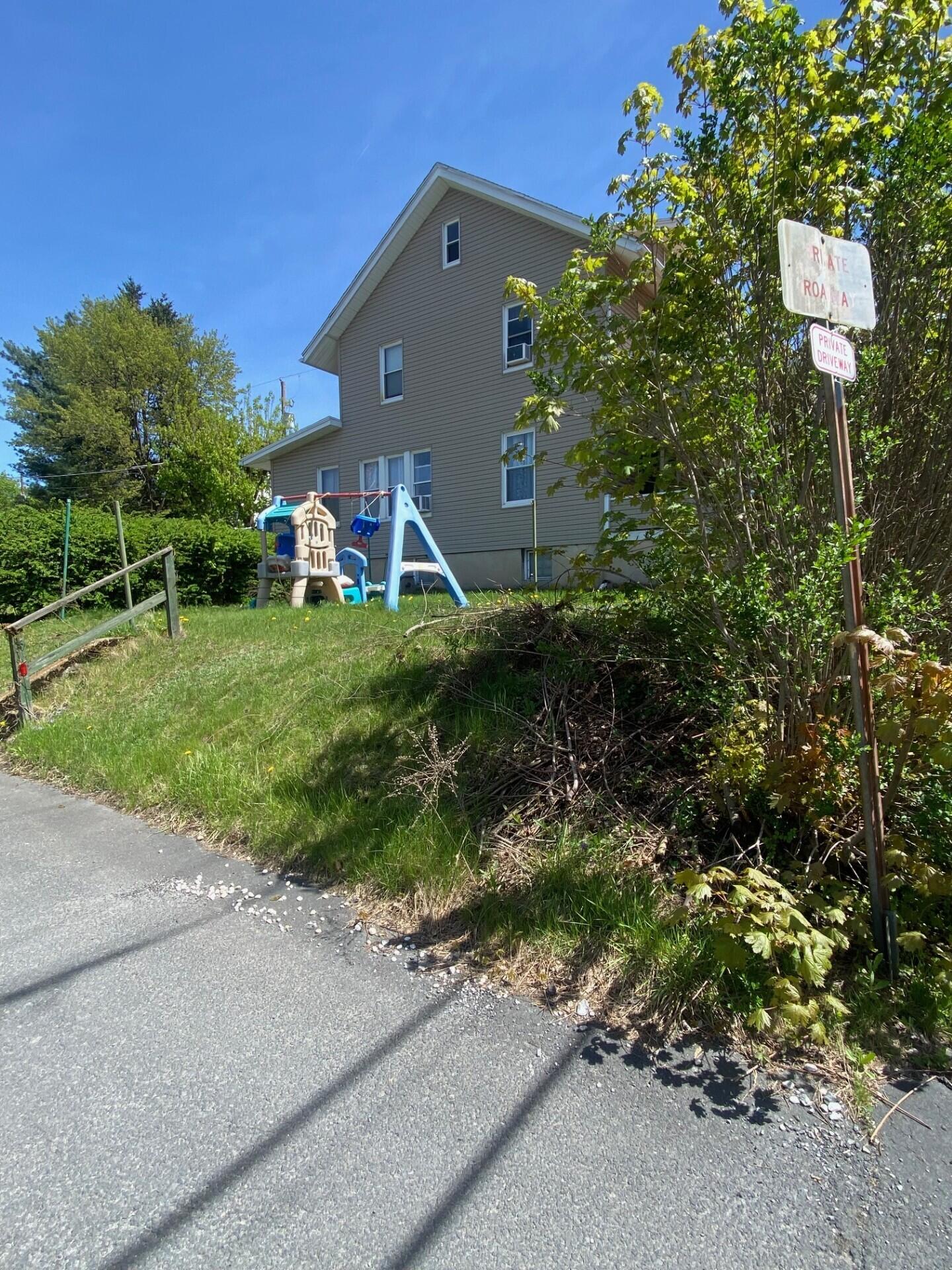 130 W Bertsch Street, Lansford, Pennsylvania image 6