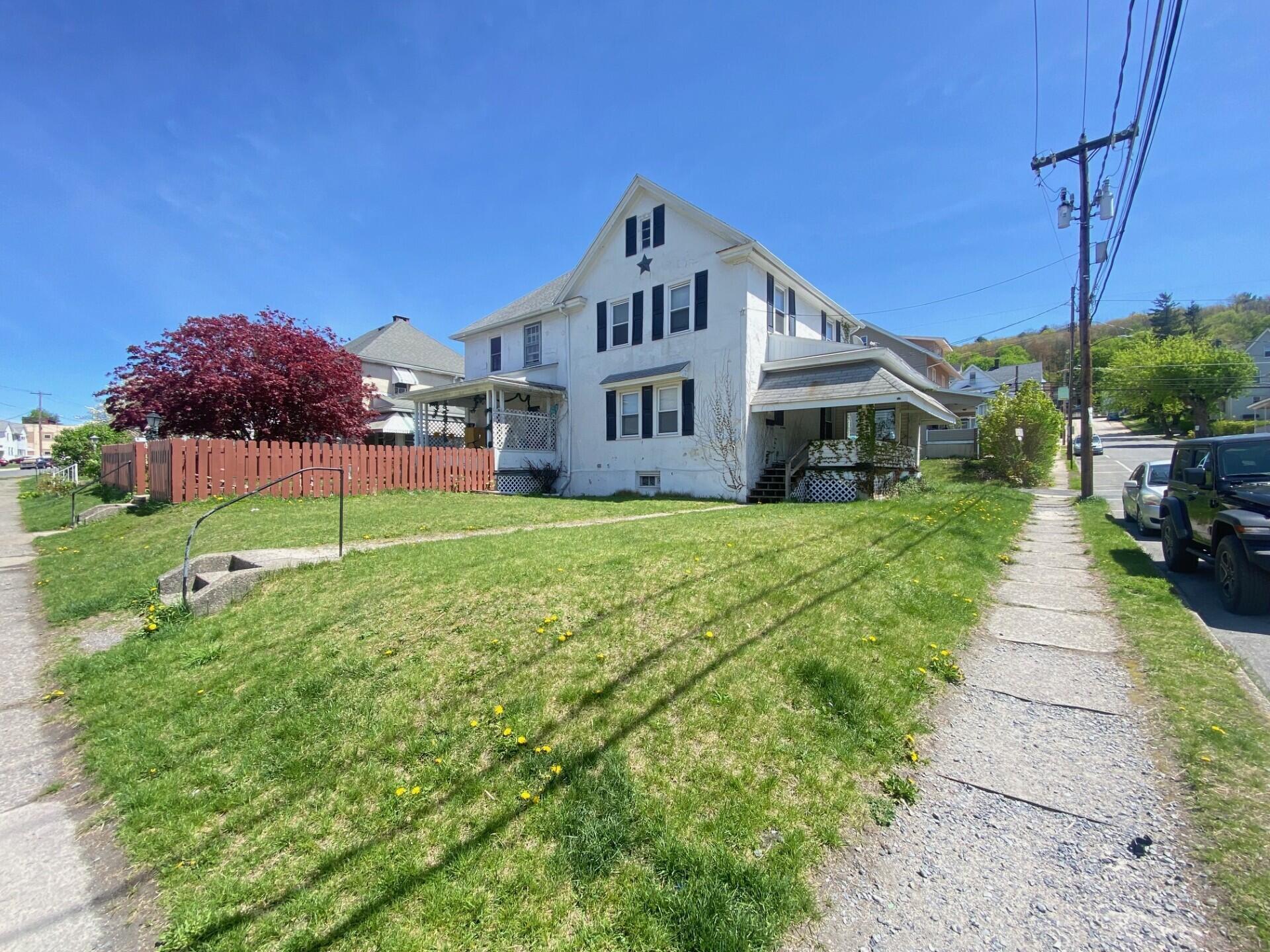130 W Bertsch Street, Lansford, Pennsylvania image 1