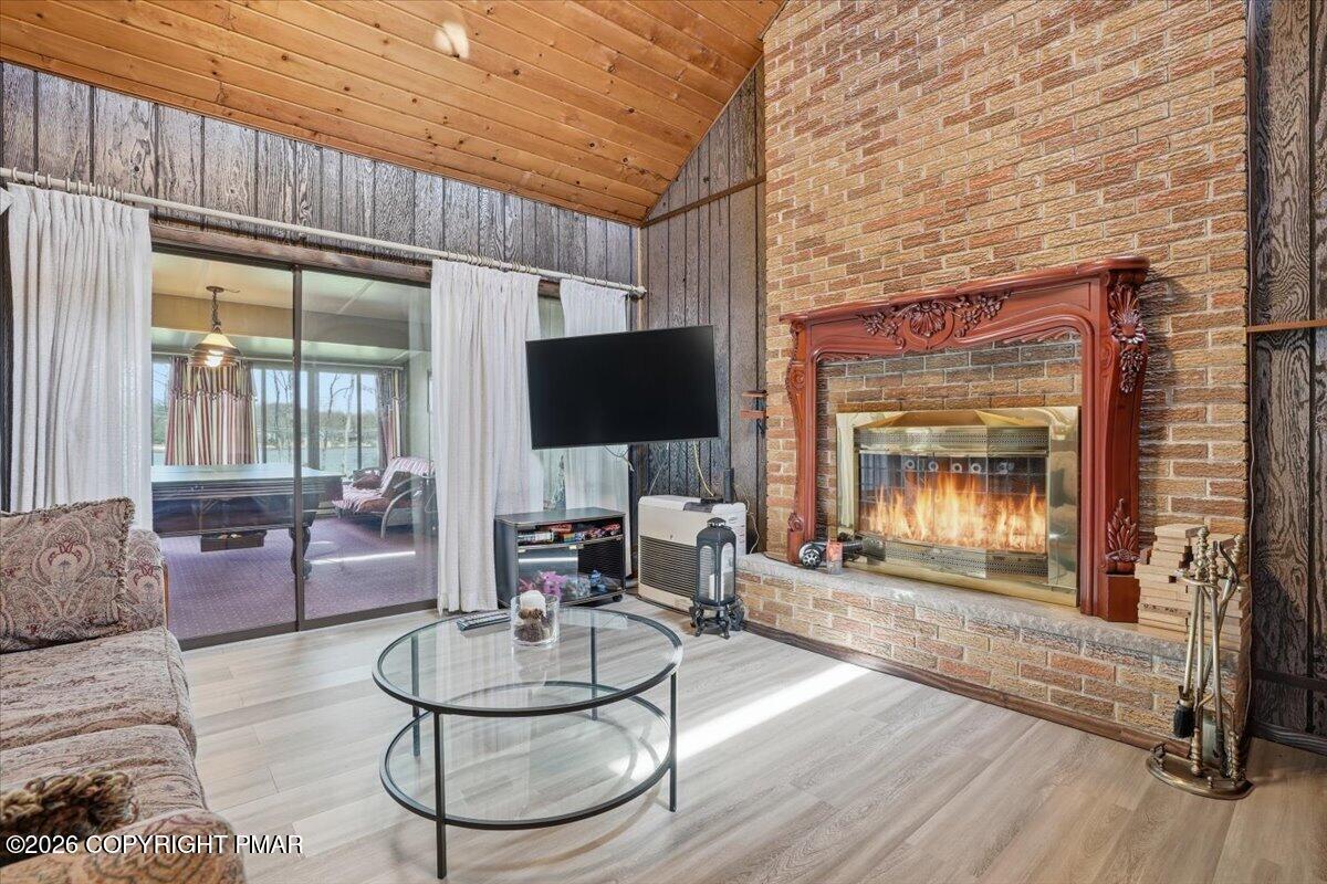 3204 CAROBETH Drive