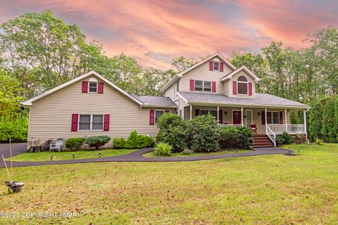 Homes For Sale - 218 Evergreen Court<br/> Saylorsburg, PA 18353