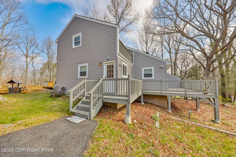 Homes For Sale - 321 Clubhouse Drive<br/> East Stroudsburg, PA 18302