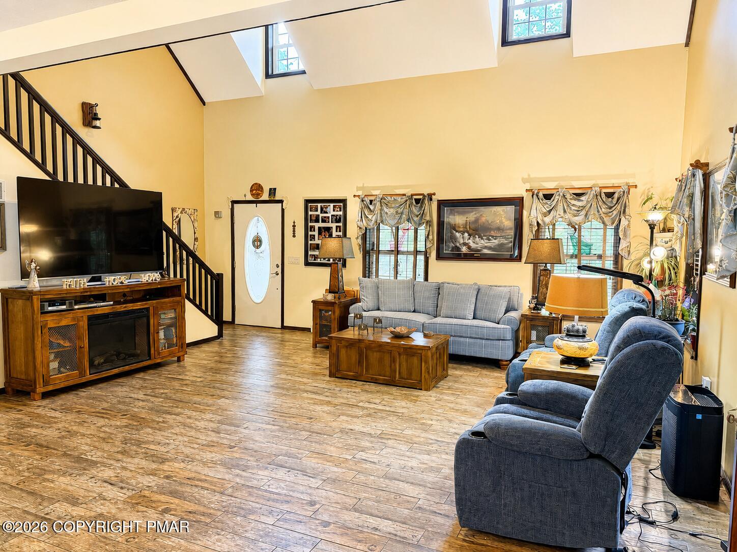 215 Maple Ridge Drive