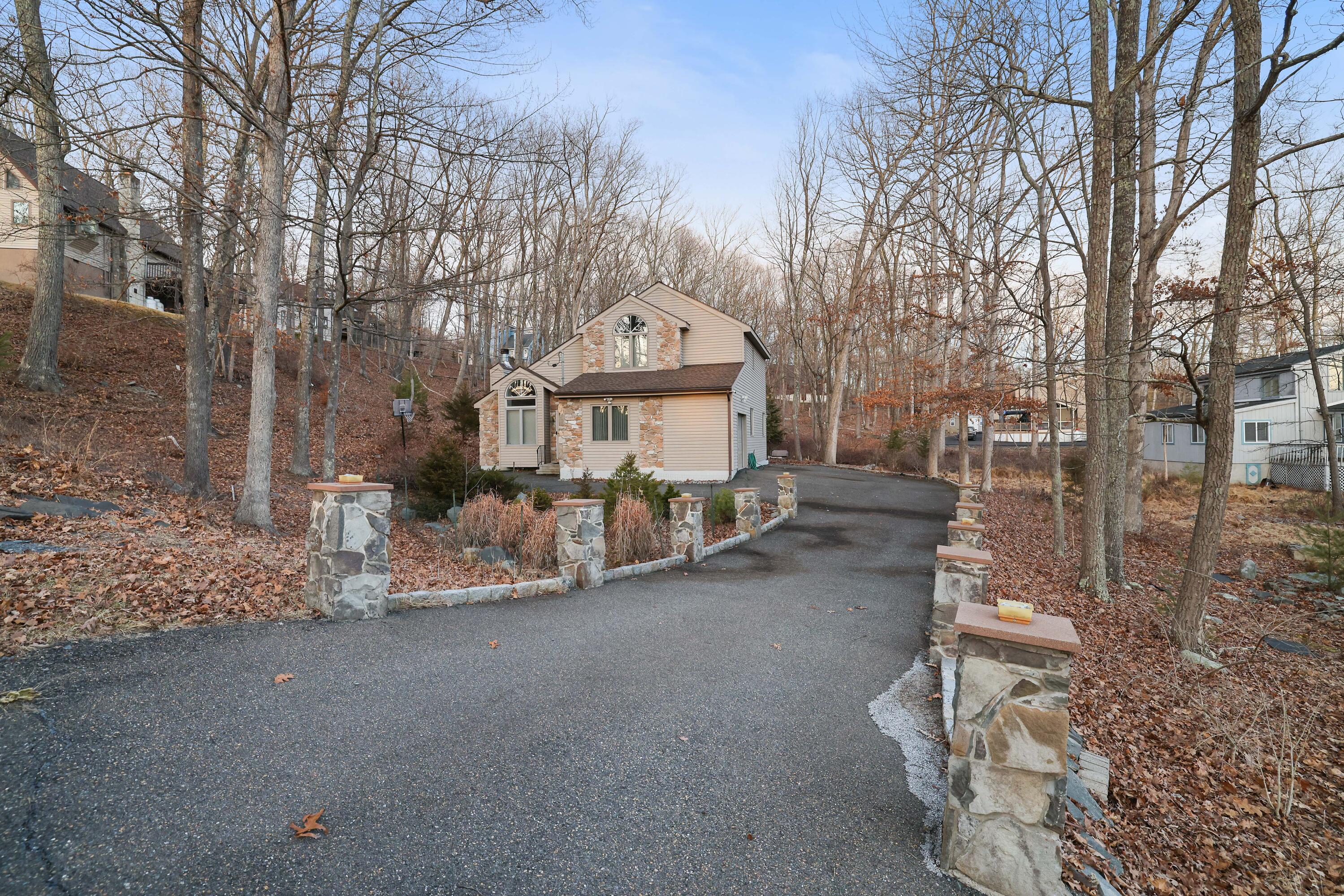 195 Brentwood Drive, Bushkill, Pennsylvania image 3