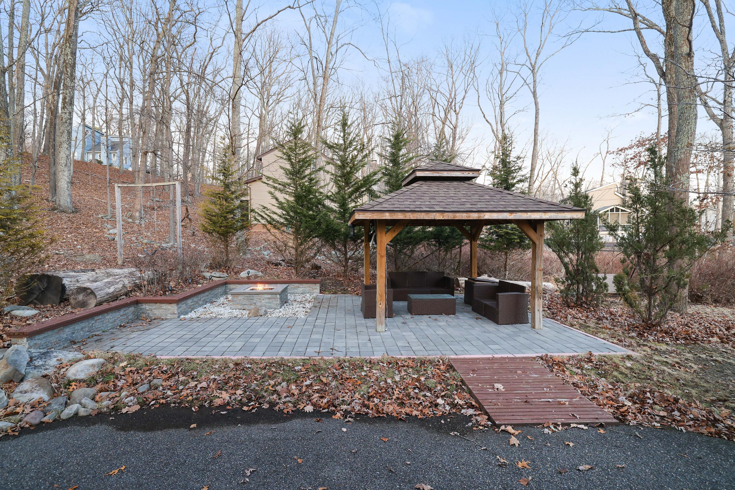 195 Brentwood Drive, Bushkill, Pennsylvania image 6
