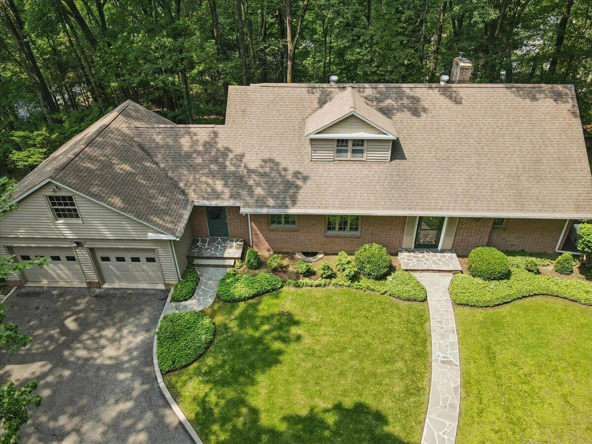 411 Mellow Lane