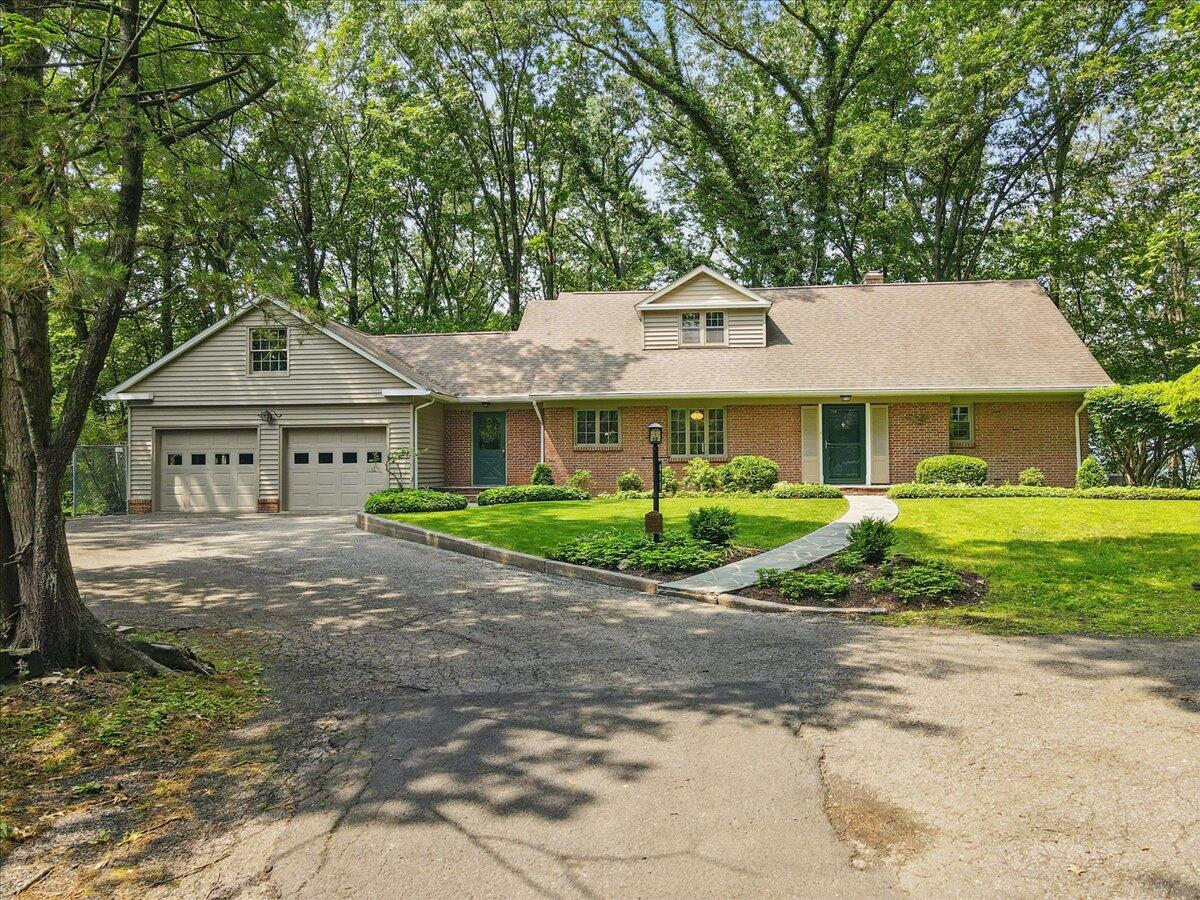 411 Mellow Lane