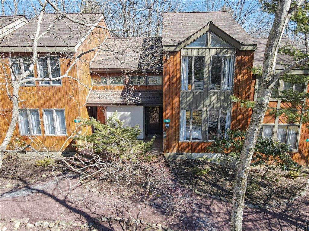 75 Warbler Court, Lake Harmony, Pennsylvania image 2
