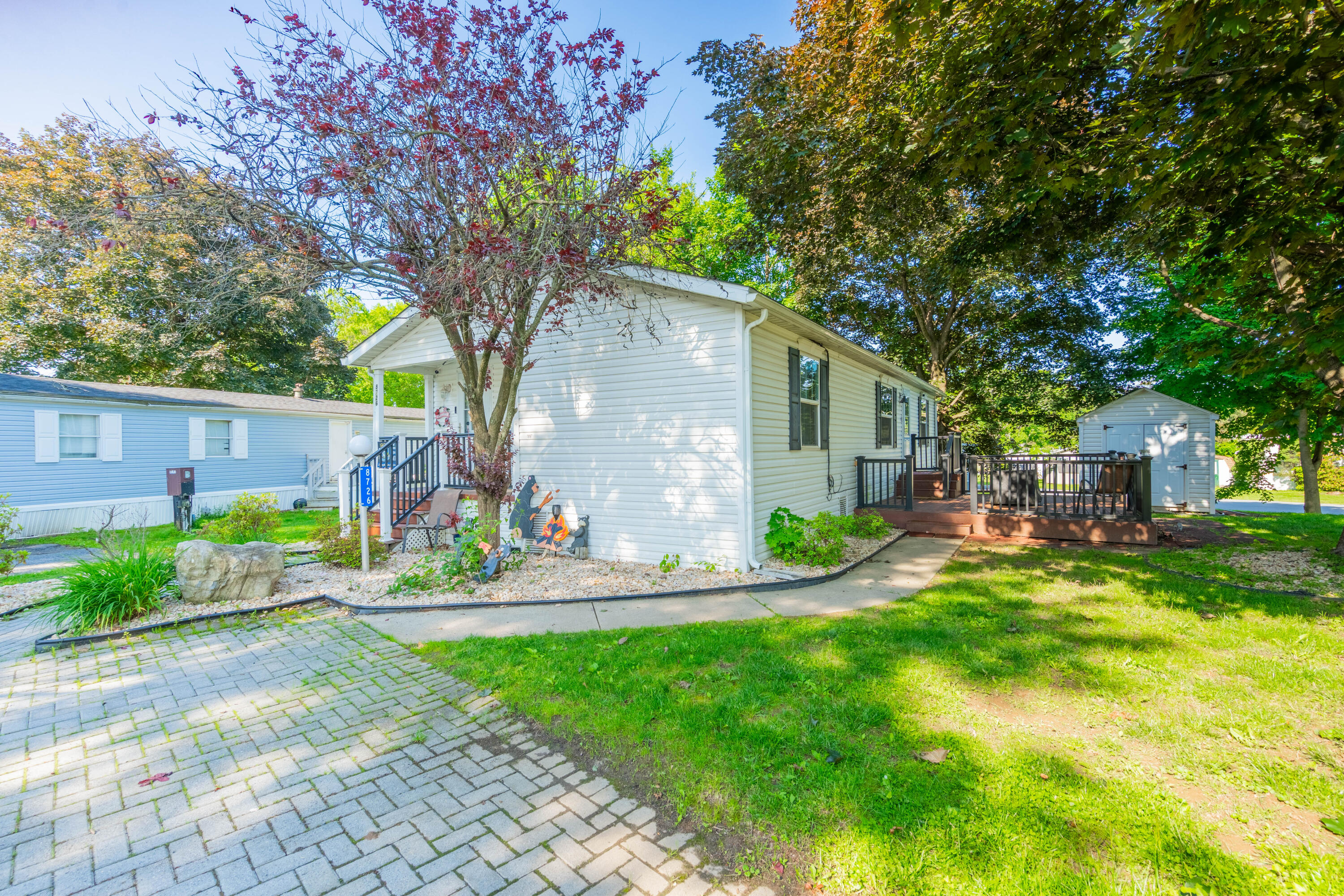 8726 Breinig Run Circle, Breinigsville, Pennsylvania image 3