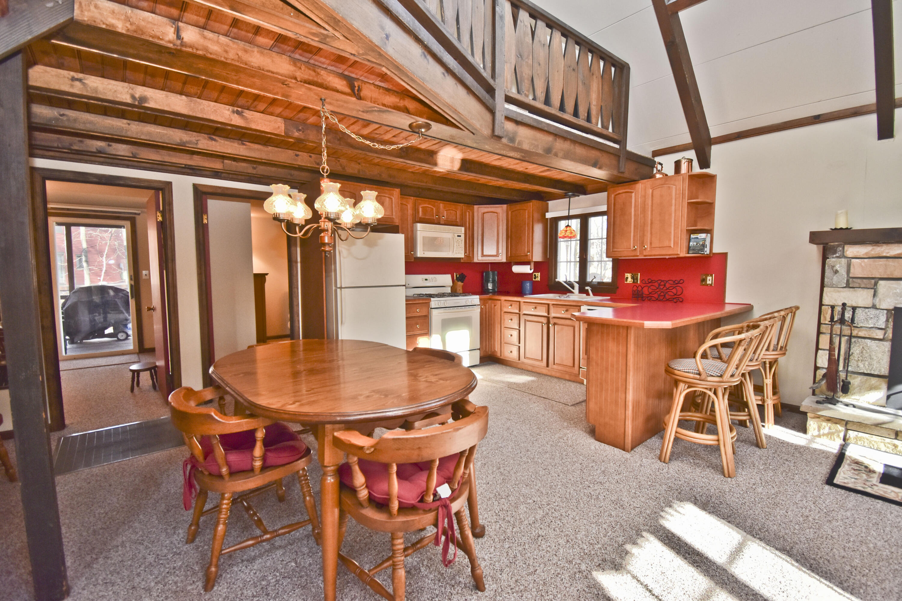 113 Outer Drive, Pocono Lake, Pennsylvania image 10