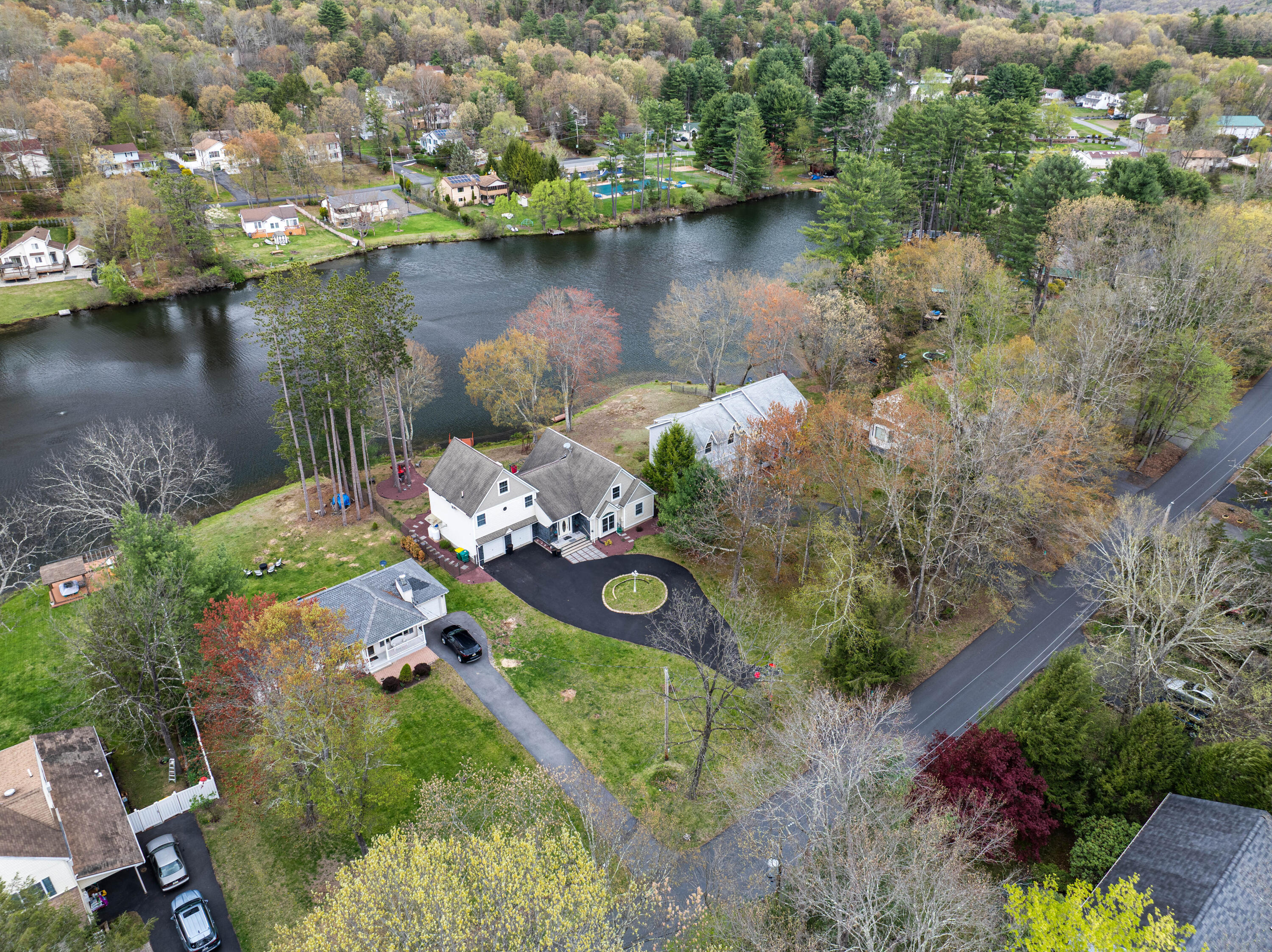 126 Pinewood Drive, East Stroudsburg, Pennsylvania image 10