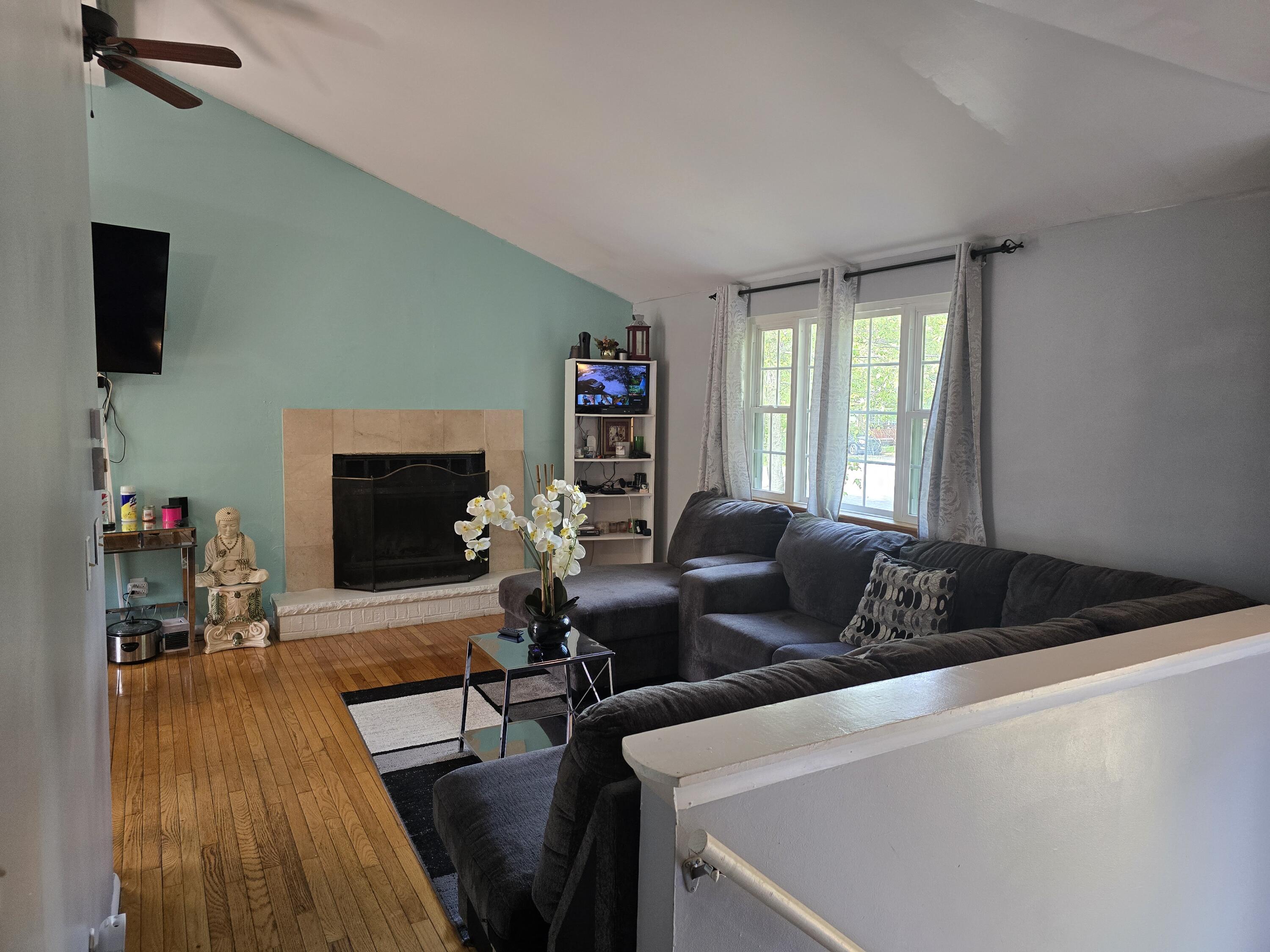 3076 Briarwood Drive