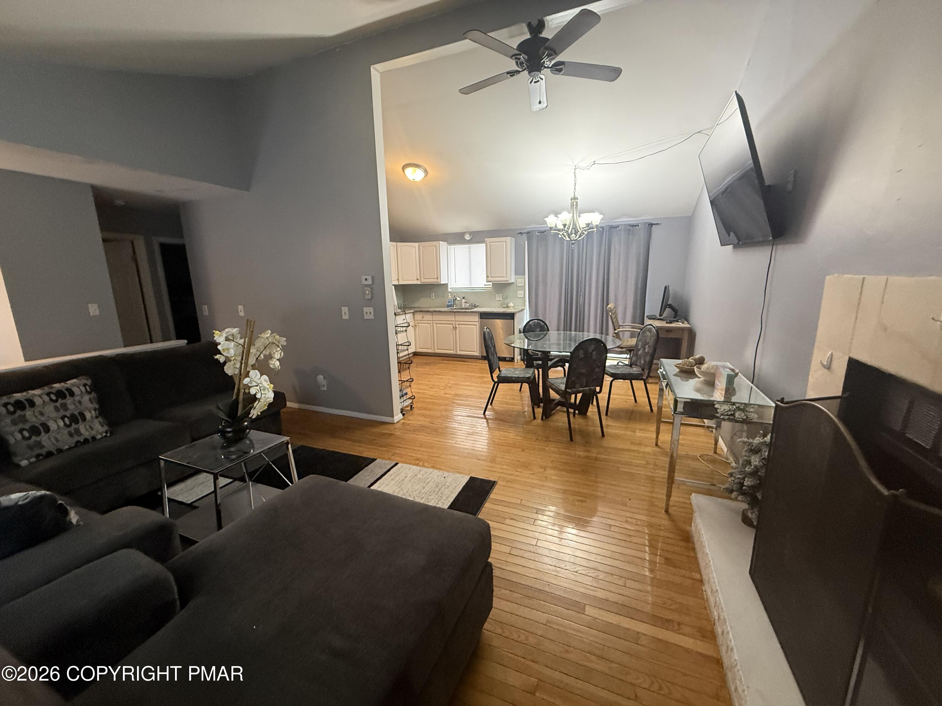 3076 Briarwood Drive