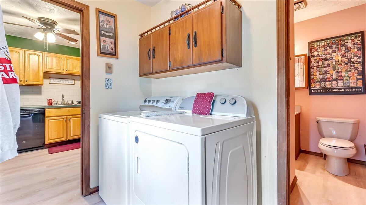 7924 Sleepy Hollow Drive, Tobyhanna, Pennsylvania image 35