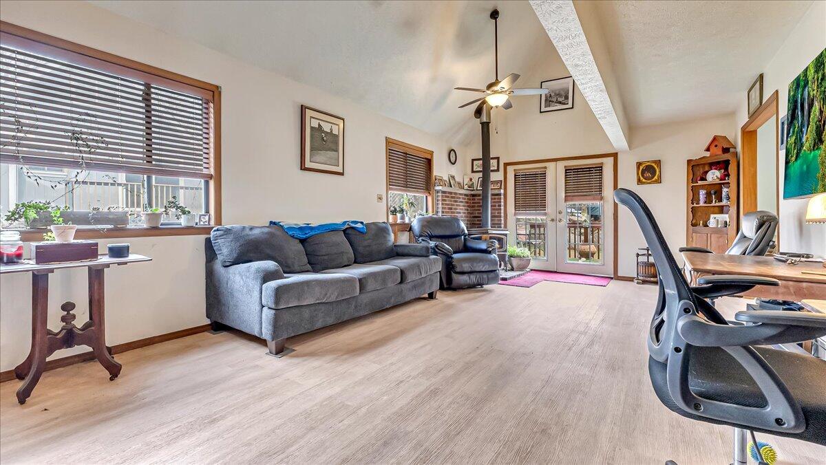 7924 Sleepy Hollow Drive, Tobyhanna, Pennsylvania image 9