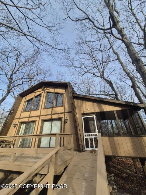 Homes For Sale - 191 Saunders Drive<br/> Bushkill, PA 18324