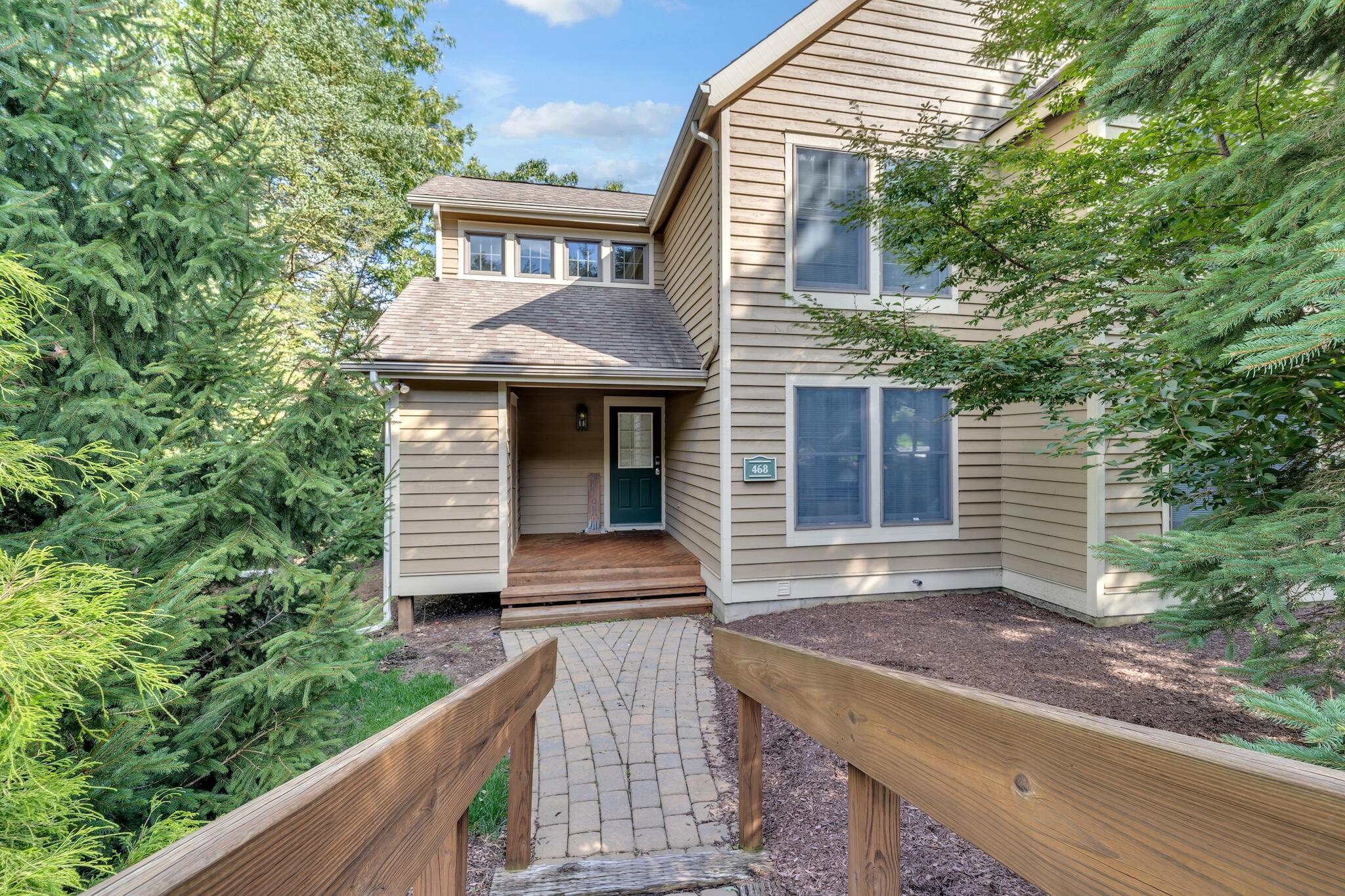 468 Garter Way, Tannersville, Pennsylvania image 1