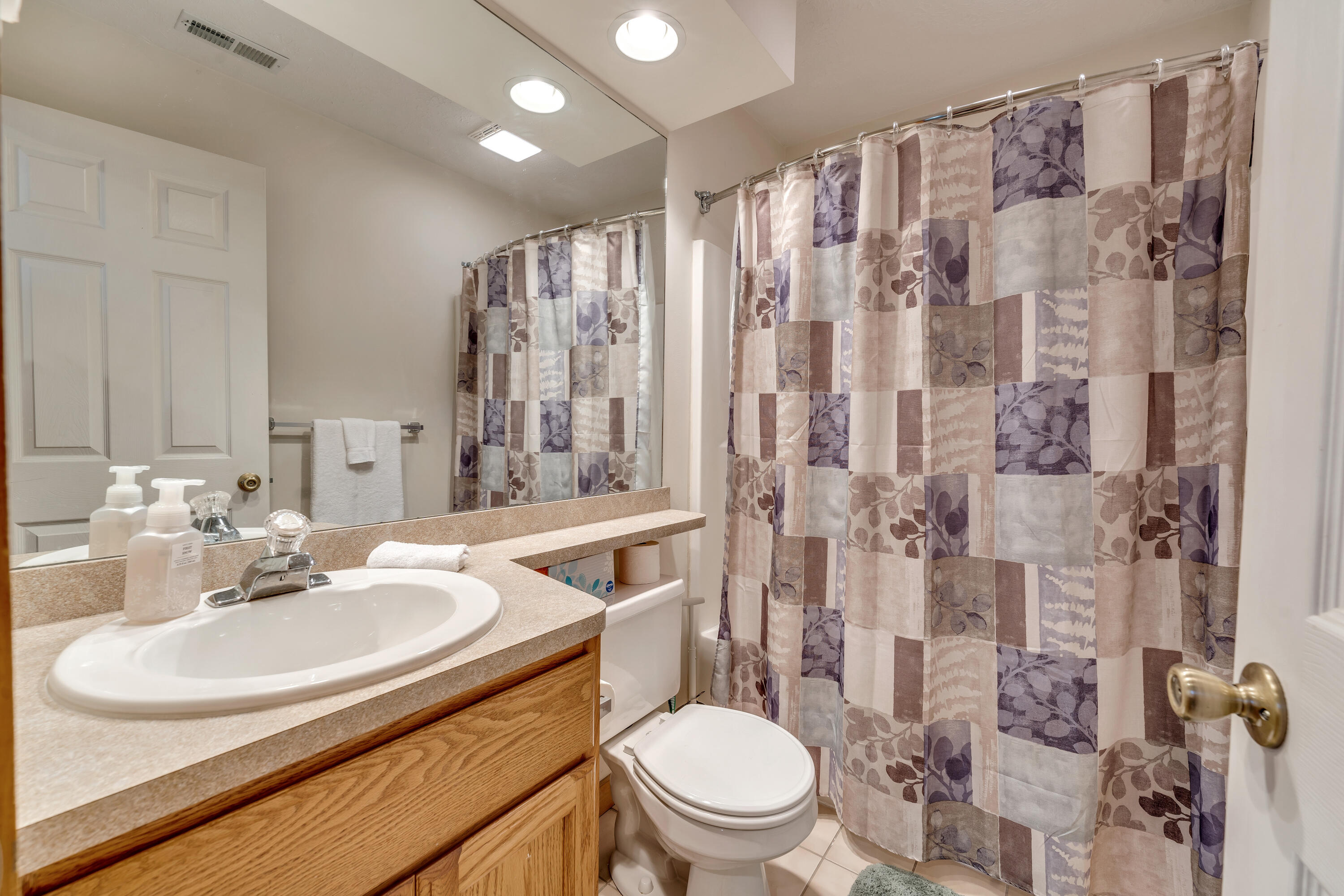 468 Garter Way, Tannersville, Pennsylvania image 3