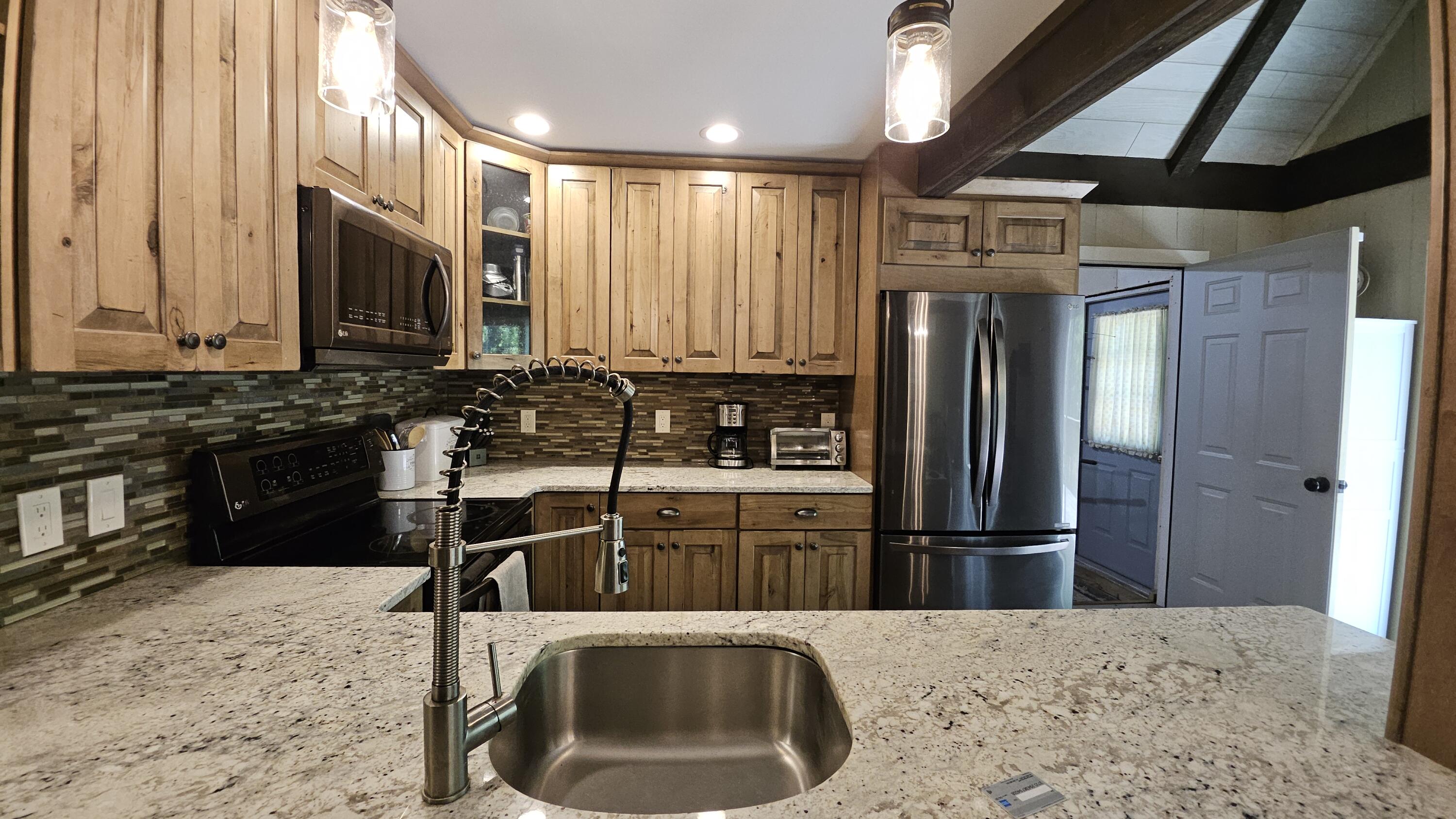 1196 Redwood Terrace, Pocono Pines, Pennsylvania image 27