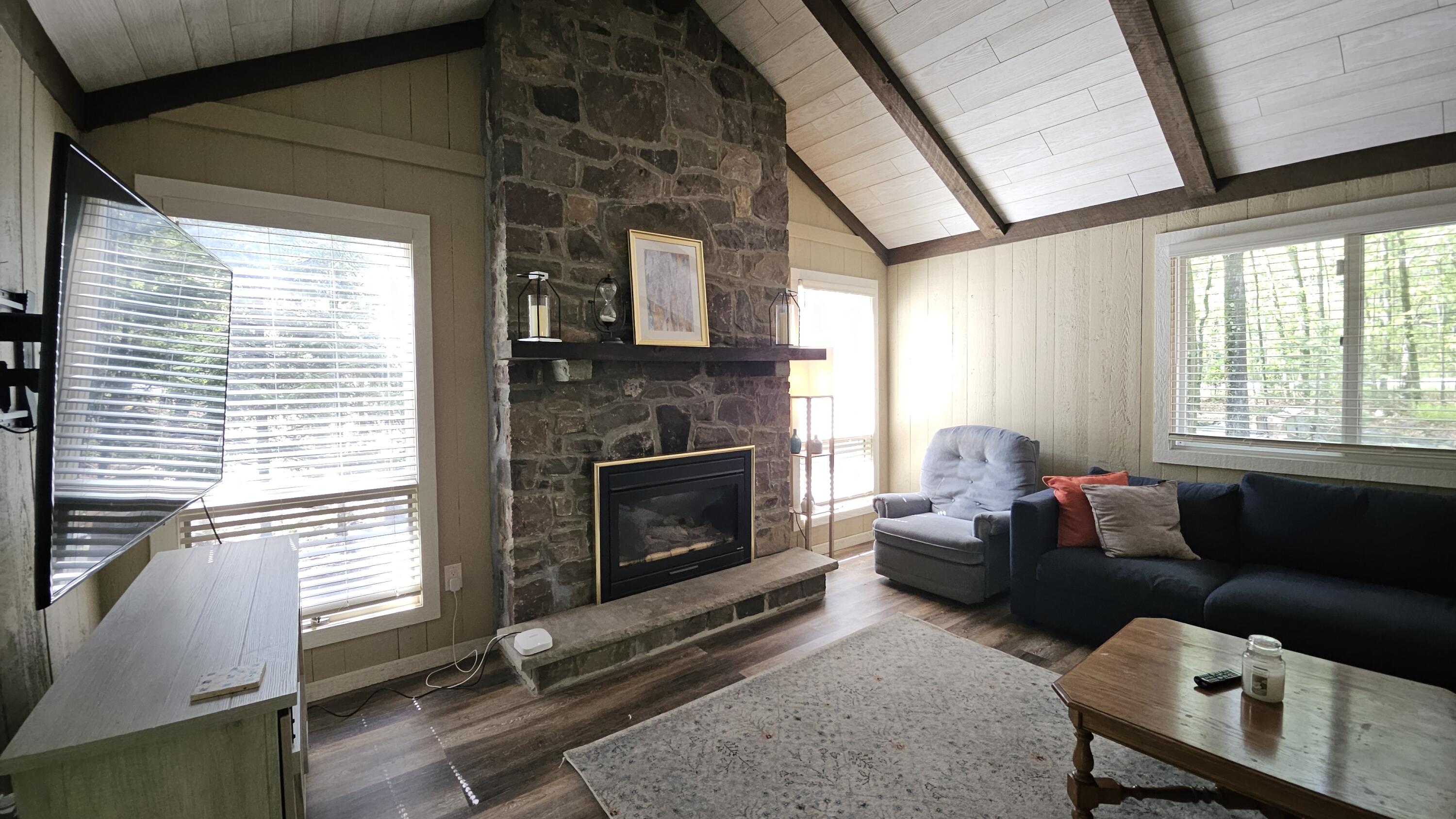 1196 Redwood Terrace, Pocono Pines, Pennsylvania image 16