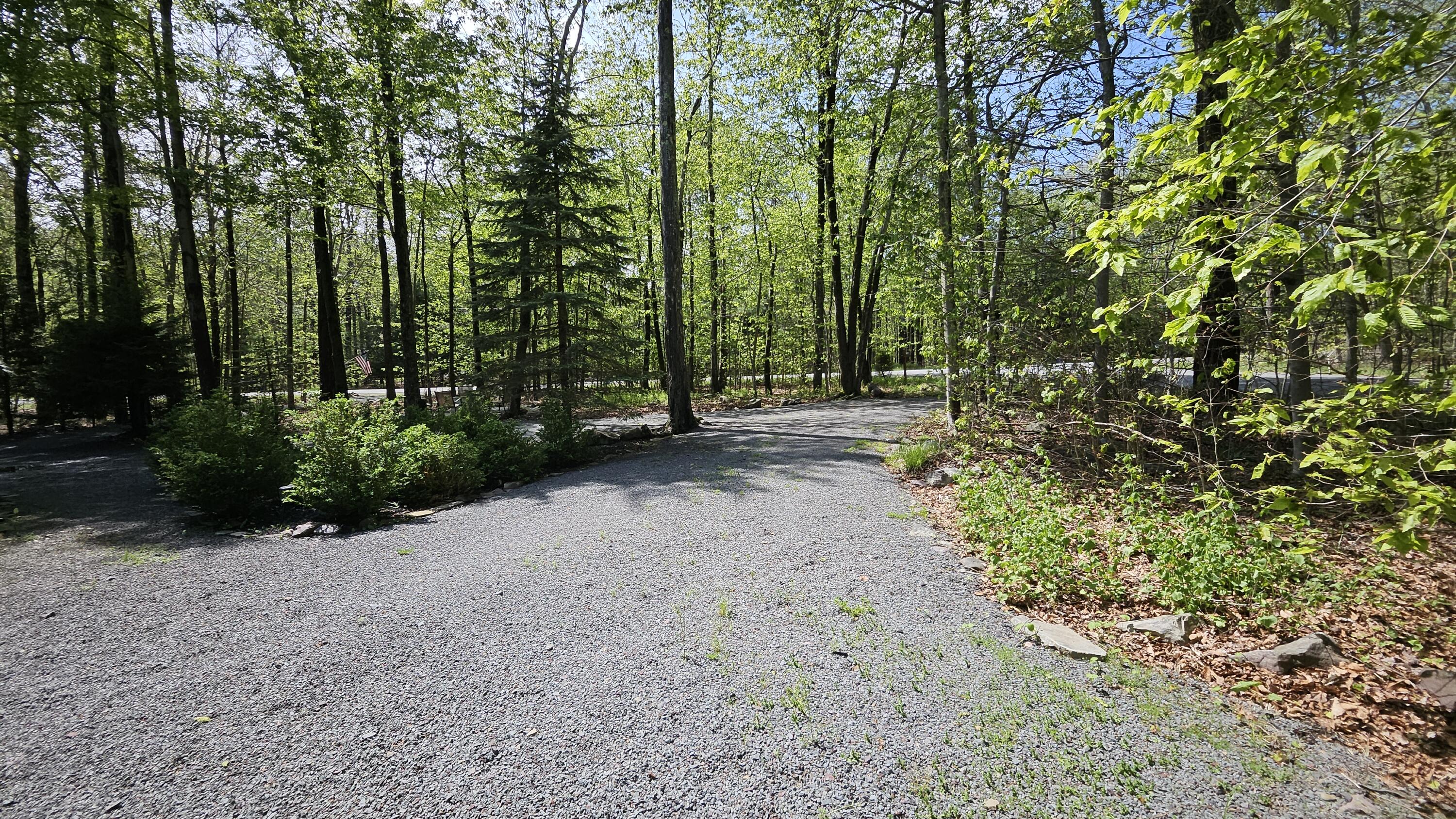 1196 Redwood Terrace, Pocono Pines, Pennsylvania image 14