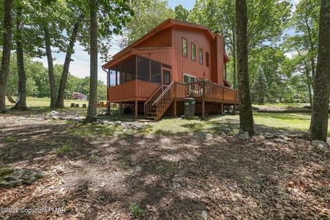 138 Banbury Drive Bushkill PA 18324