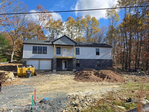 Homes For Sale - 211 Brentwood Drive<br/> Pike County, Bushkill, PA 18324