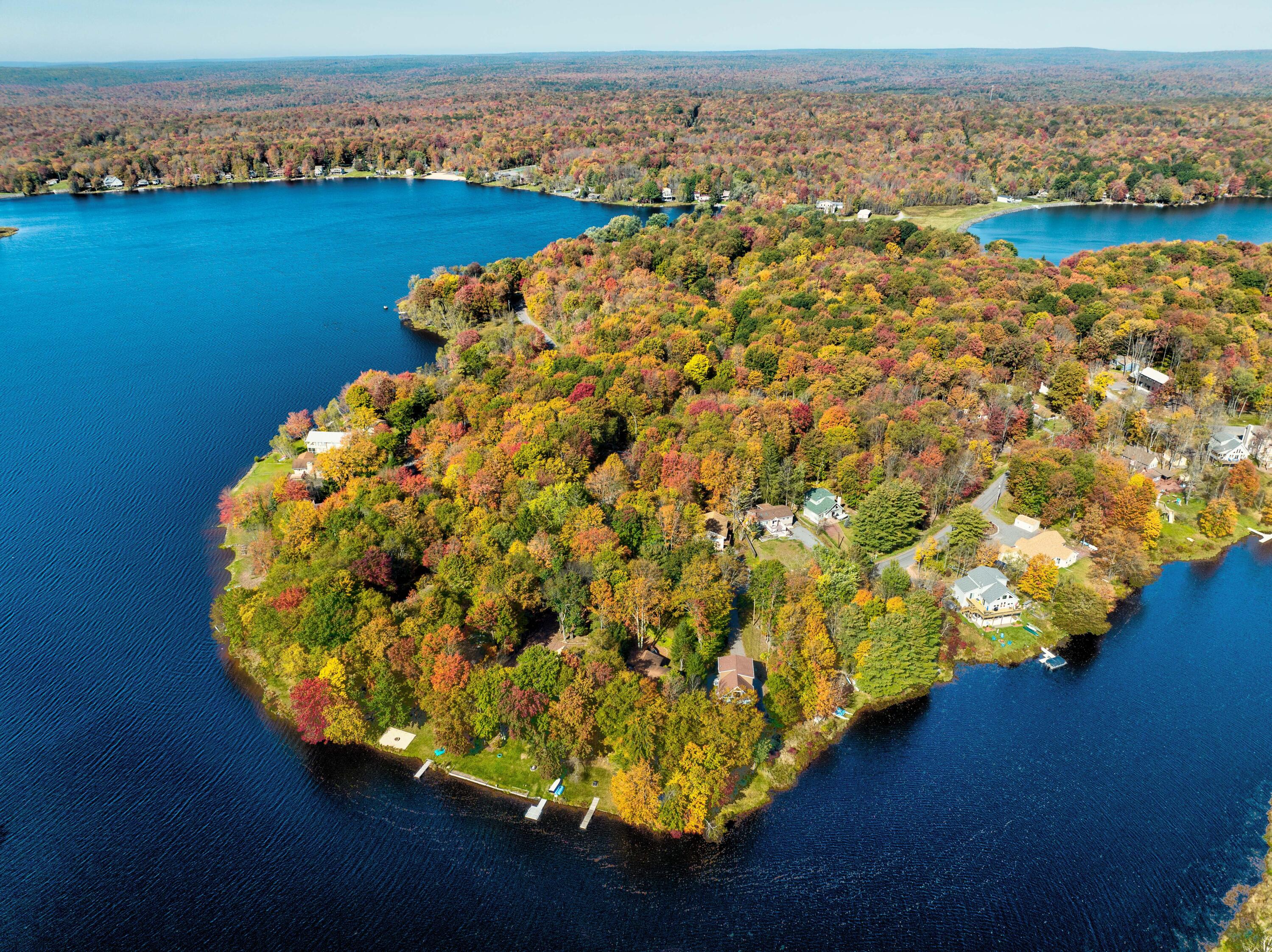 266 Maxatawny Drive, Pocono Lake, Pennsylvania image 33