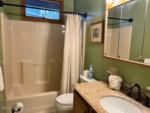 266 Maxatawny Drive, Pocono Lake, Pennsylvania image 8