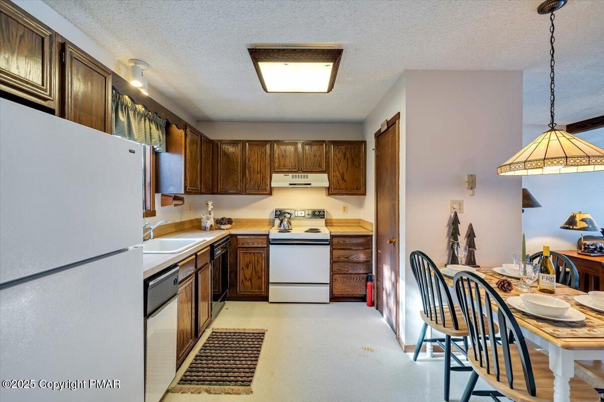 124 Cross Country Lane, Tannersville, Pennsylvania image 7