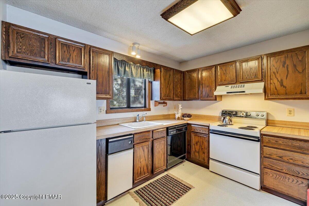 124 Cross Country Lane, Tannersville, Pennsylvania image 8
