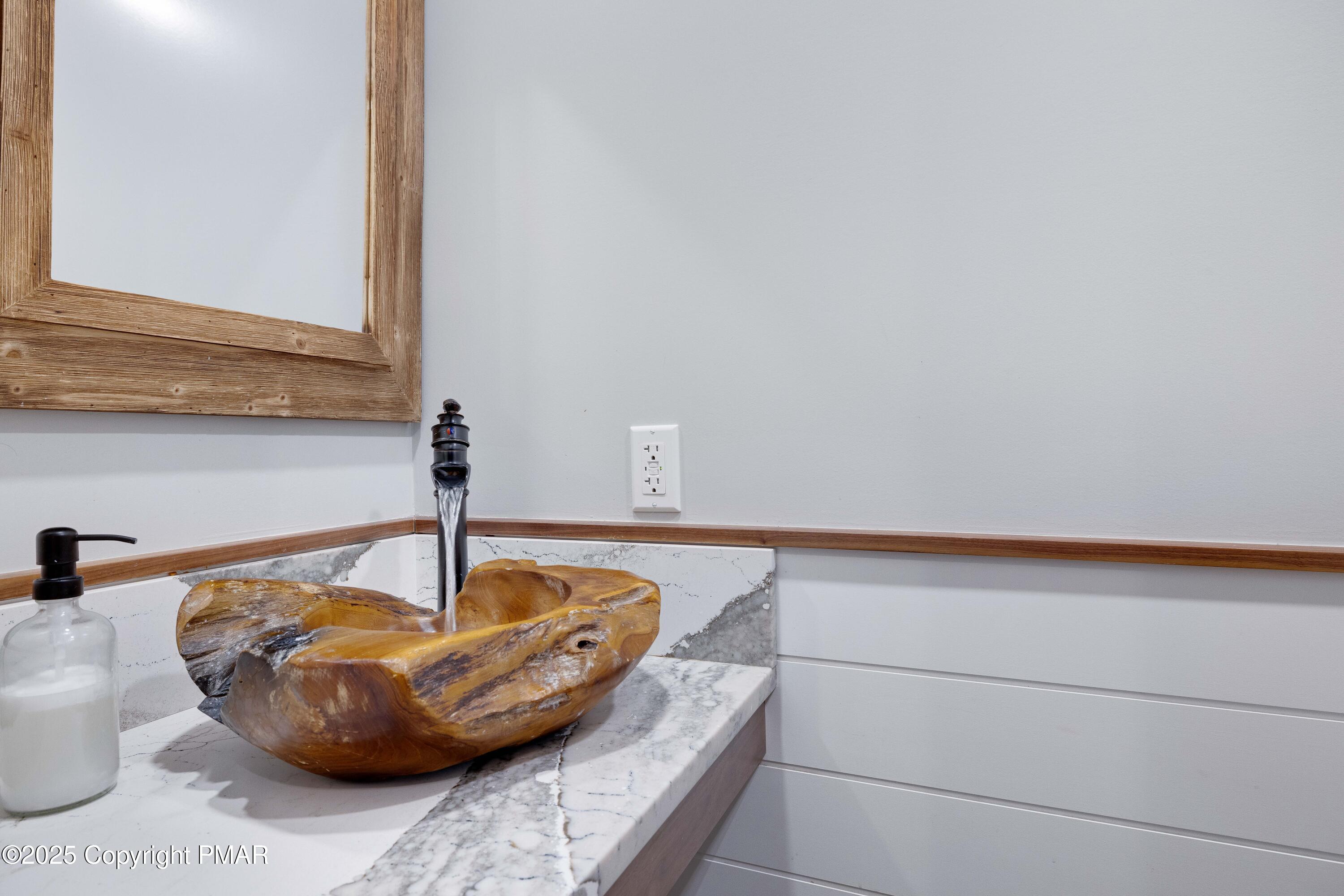 19 Ski Side Drive, Tannersville, Pennsylvania image 21