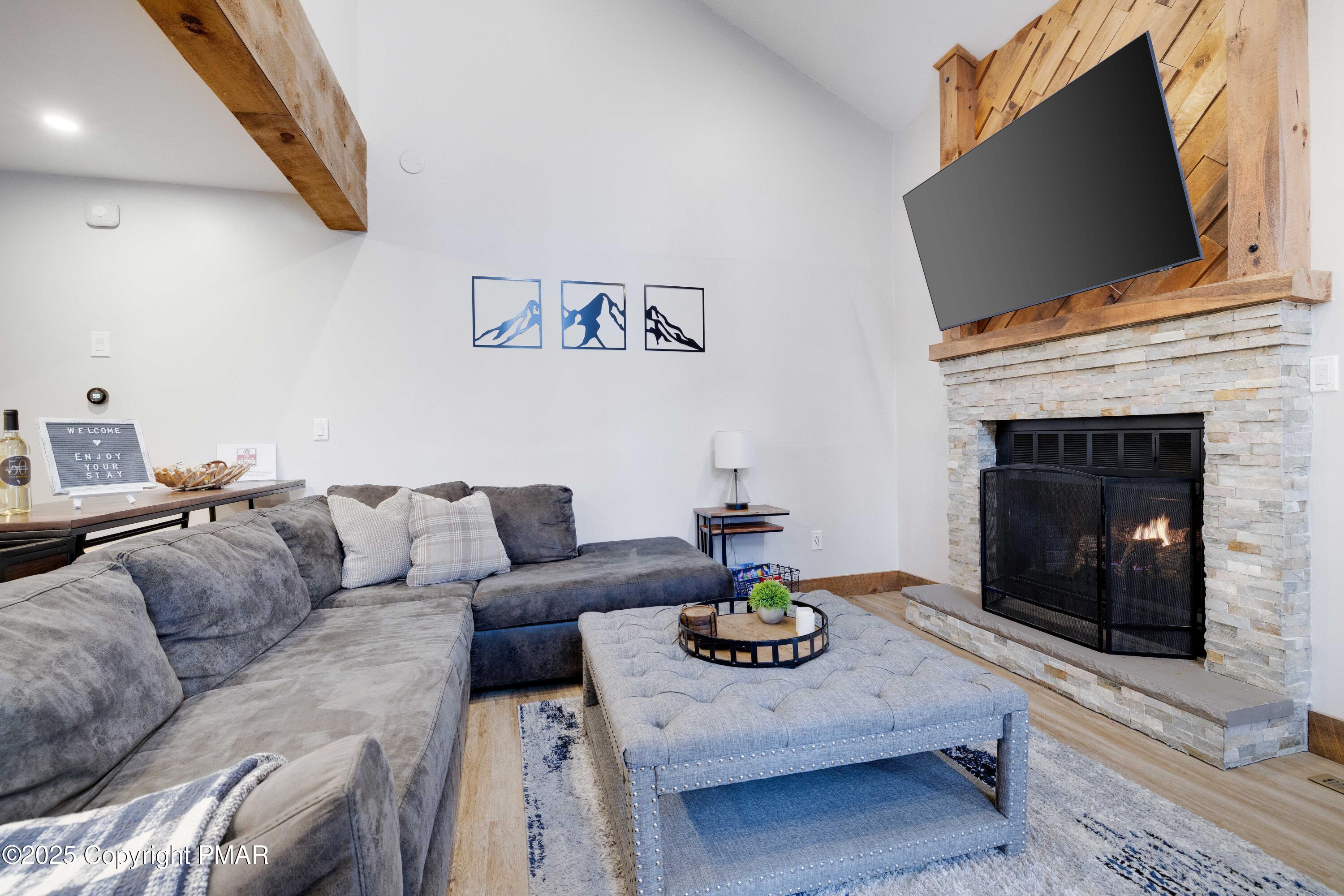 19 Ski Side Drive, Tannersville, Pennsylvania image 10