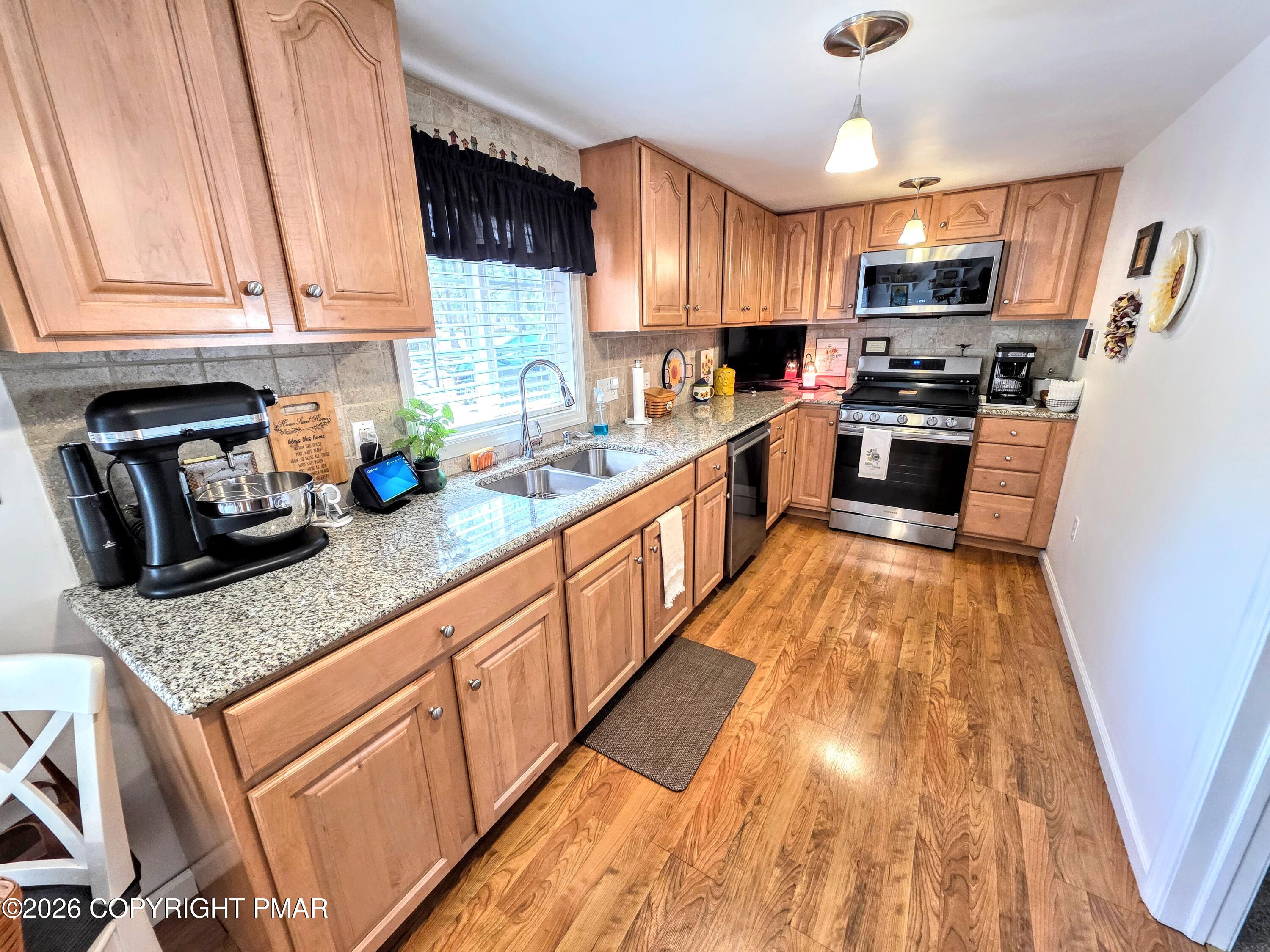 105 White Oak Drive