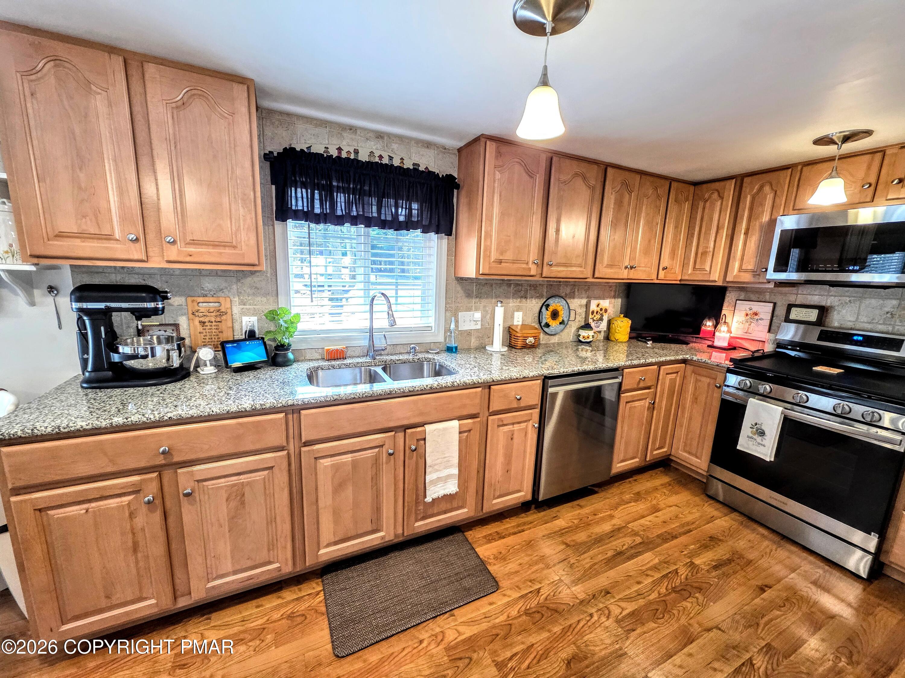 105 White Oak Drive