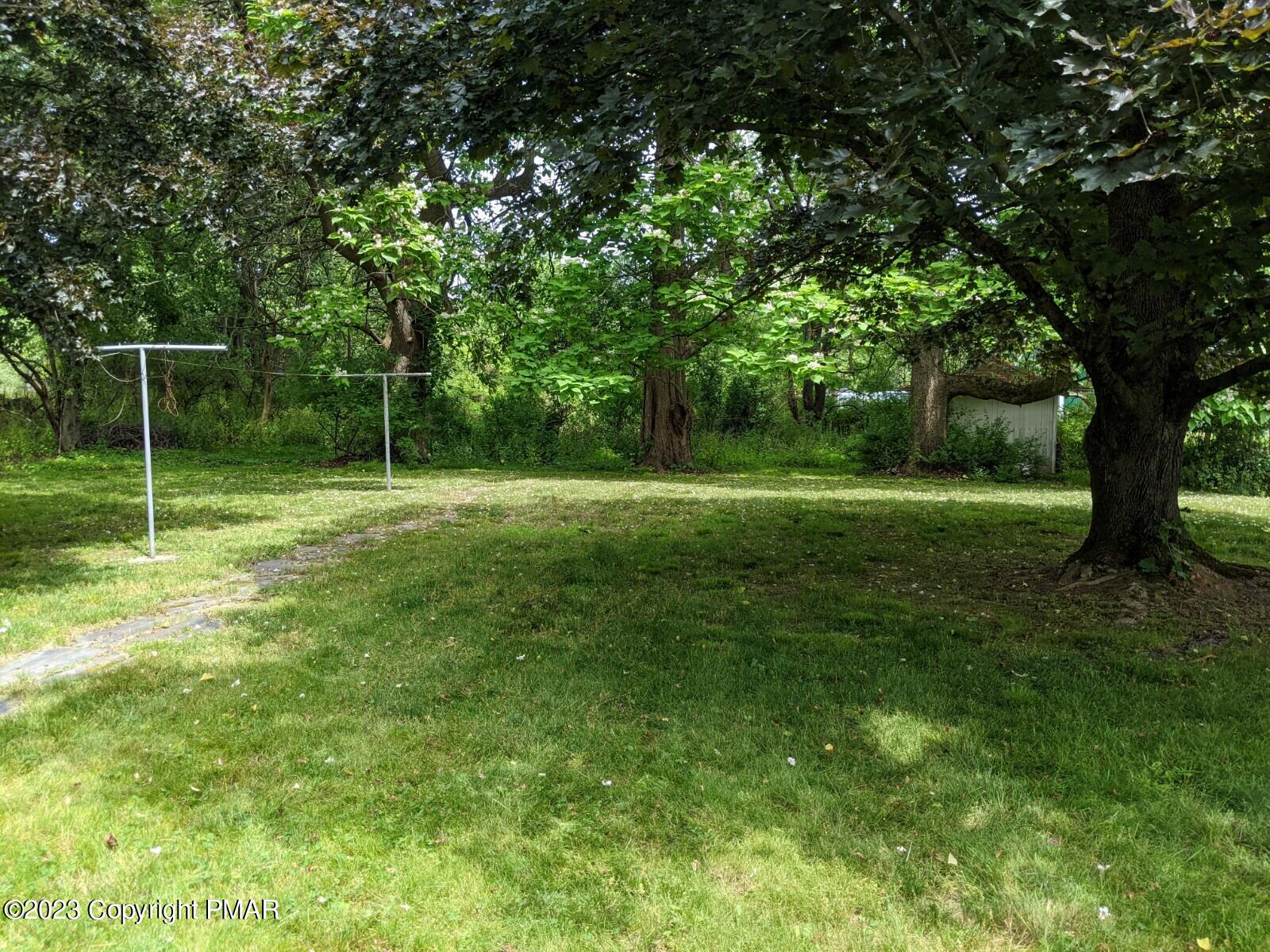 232 Rodenbach Lane, Brodheadsville, Pennsylvania image 3